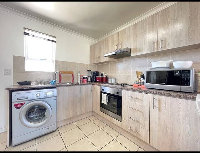 1 BEDROOM APARTMENT TO LET IN MUIZENBERG